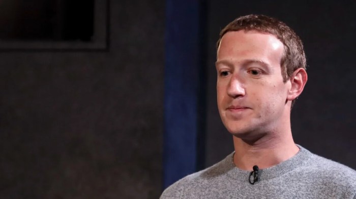 Facebook once again hangs up on phone rumors