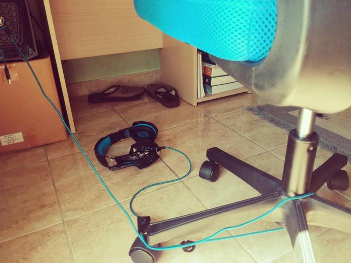 Is that a computer youre wearing on your head