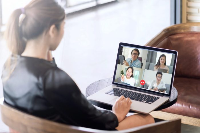 Americans tend to be social playful online