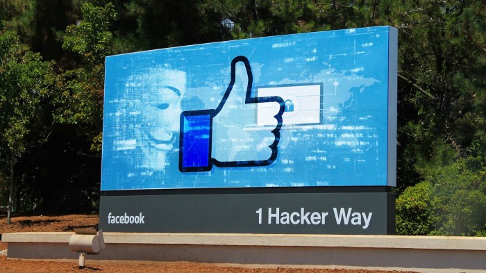 Facebook puts https security guard on full time duty