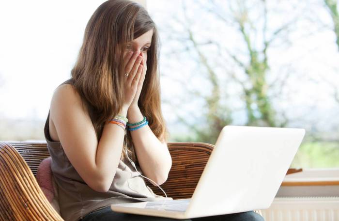 Decoding Cybersecurity Importance: Stay Safe Online! Online security very bad and getting worse