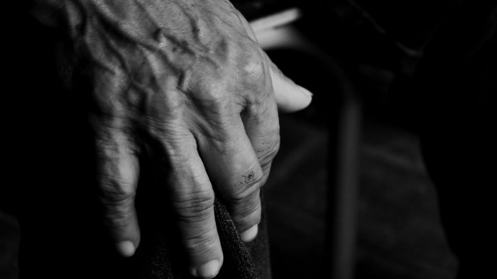 Green glow illuminates possible alzheimers breakthrough