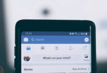Facebook once again hangs up on phone rumors