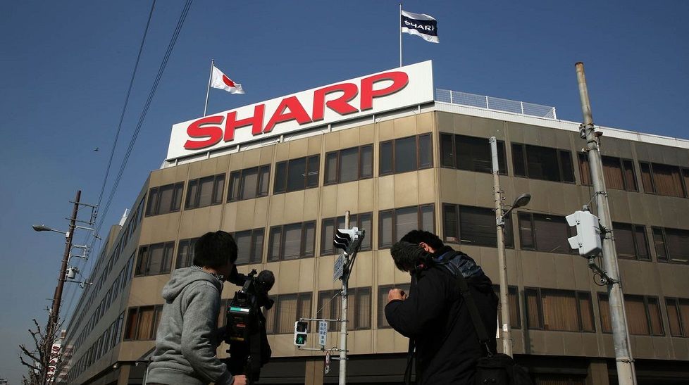 Sharp launches kindle ipad competitor in japan