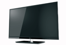 Toshiba making passes at 3d tv without glasses