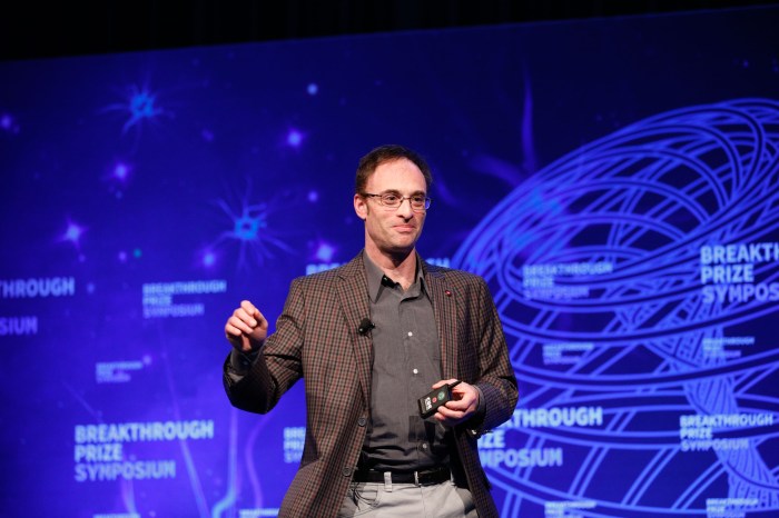 Breakthrough prize symposium X prize foundation seeks oil cleanup breakthrough