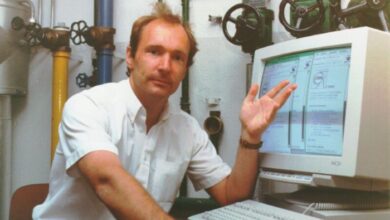 Berners lee sounds alarm over appified siloed regulated web